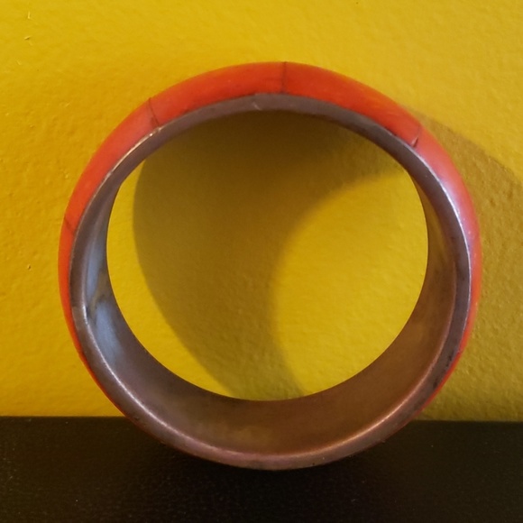 Orange tortious styled bracelet - Picture 2 of 3